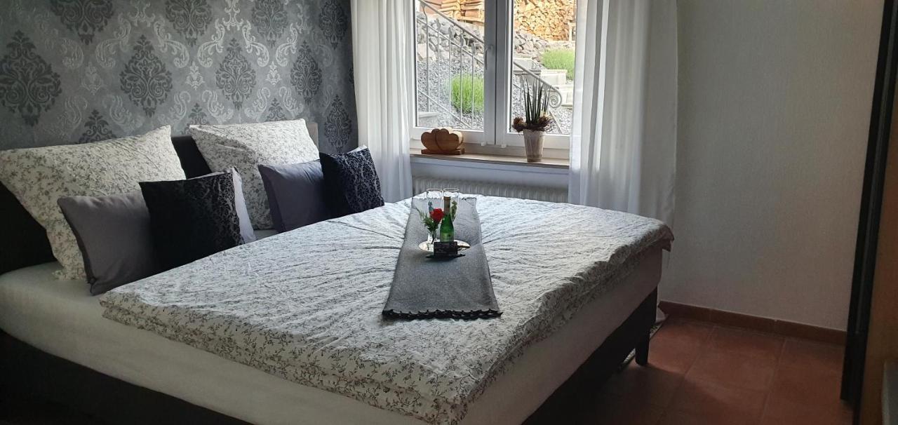 Ferienwohnung Maarburg Ulmen المظهر الخارجي الصورة